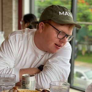 Meet your Posher, Maxwell